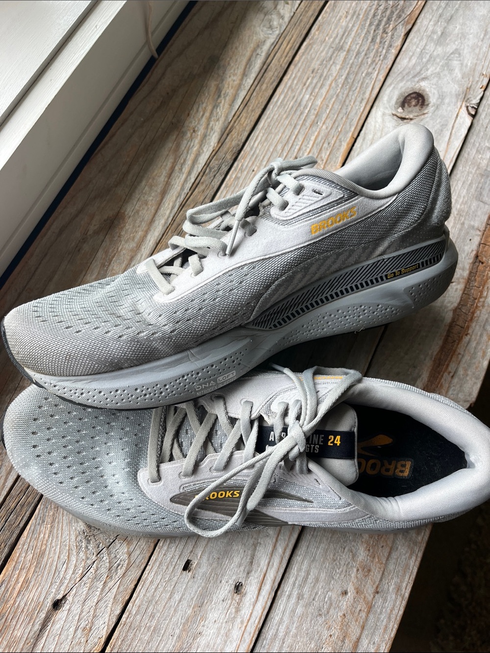 Title: Brooks Adrenaline GTS 24 Gray Support Running Shoes Size